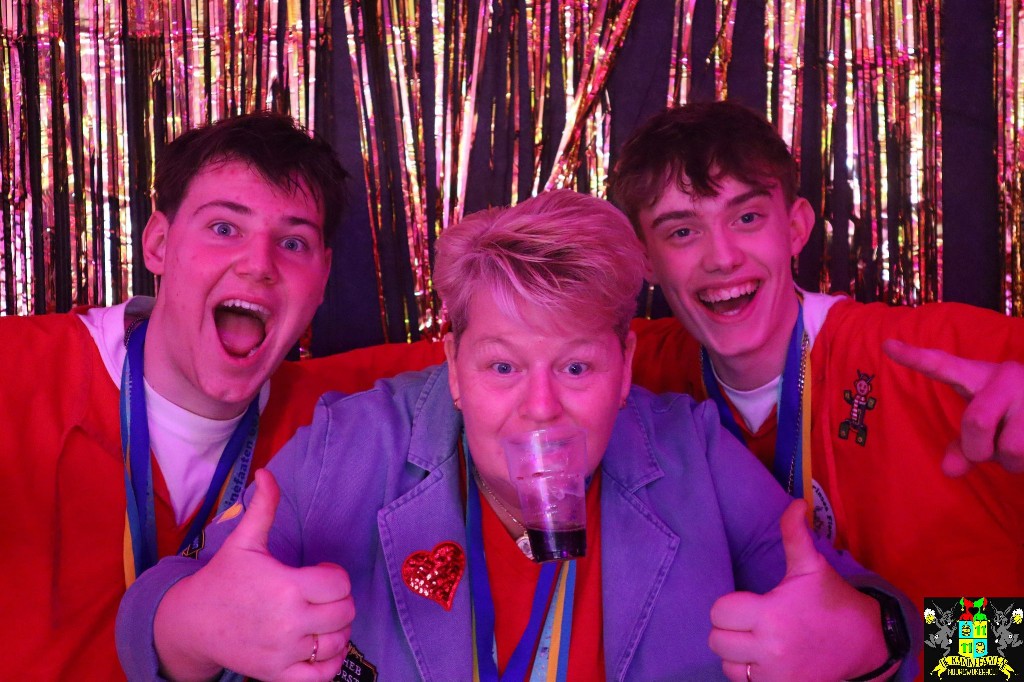 ../Images/Jeugd Opwarmbal Photobooth 158.jpg